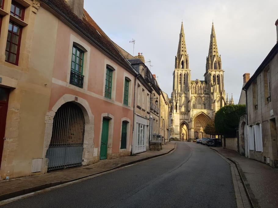 Le Petit Conte - Maison Calme En Centre Ville Sées Dış mekan fotoğraf